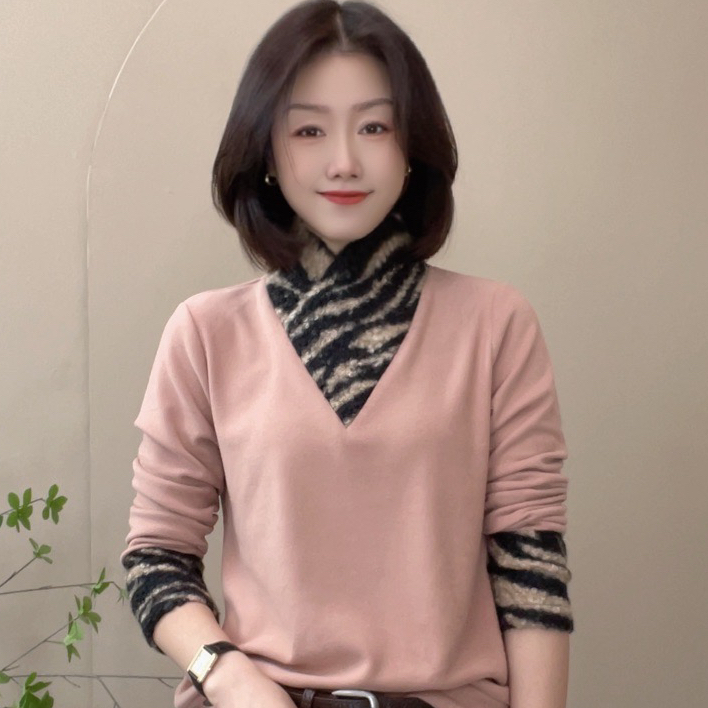 7720冬季新款豹纹拼接保暖加厚休闲卫衣女士百搭长袖复古小衫女