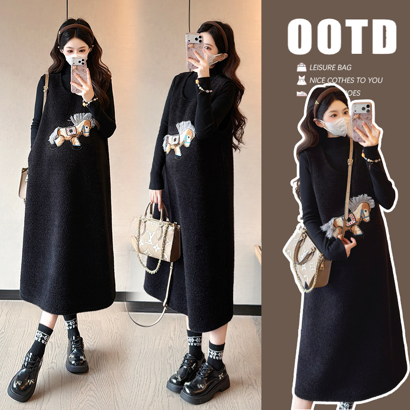 孕妇套装秋冬2026新款时尚洋气加绒加厚背心裙舒适打底衫两件套