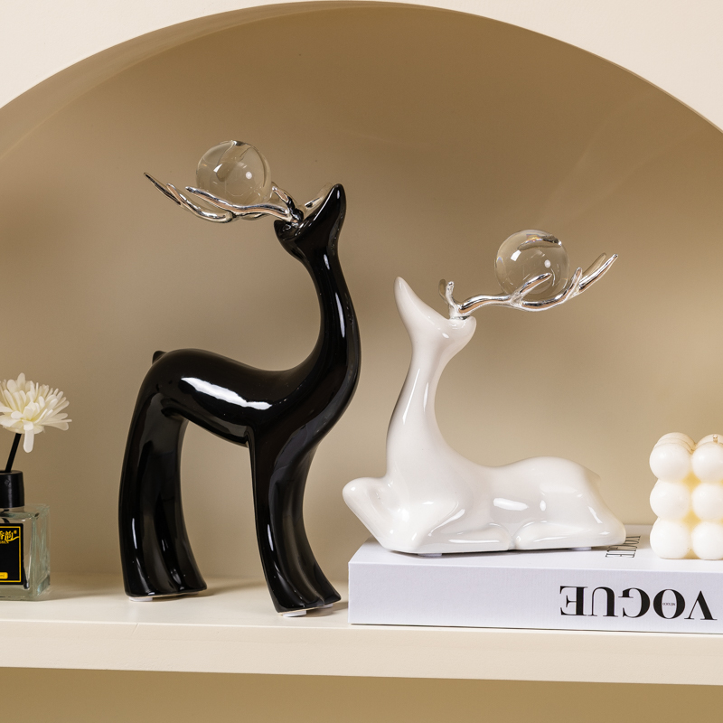 高级摆件水晶球麋鹿轻奢摆件高档客厅酒柜电视柜家居装酒柜饰品牌