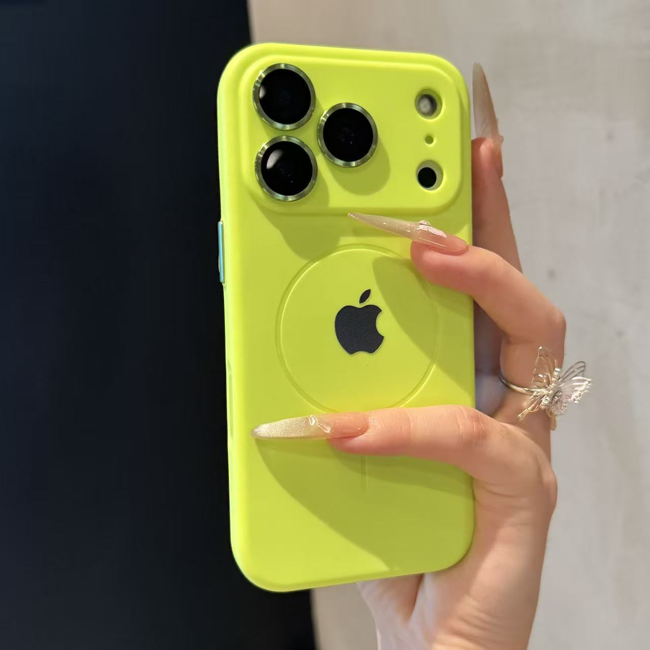 高级感全包一体按键适用苹果17promax手机壳16pro磁吸15/14软胶壳