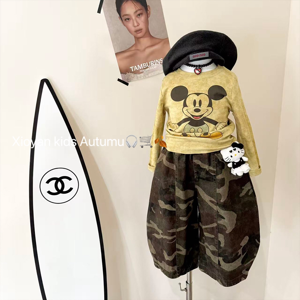 小言-2025秋季新款女童韩系卡通米奇印花T恤迷彩休闲裤套装