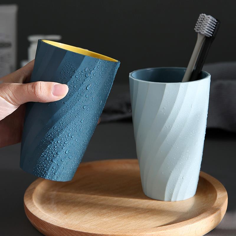 简约洗漱口杯家用刷牙杯子牙桶创意可爱牙缸杯套装创意双色漱口杯