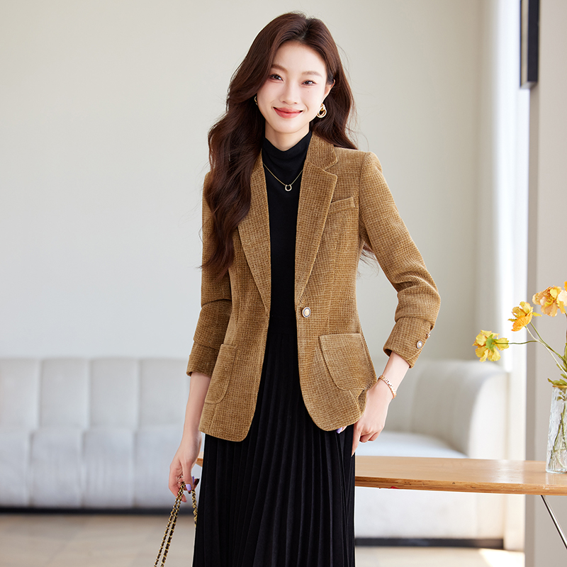 时尚洋气小西装外套女秋冬新款气质修身灯芯绒西服休闲百搭女上衣