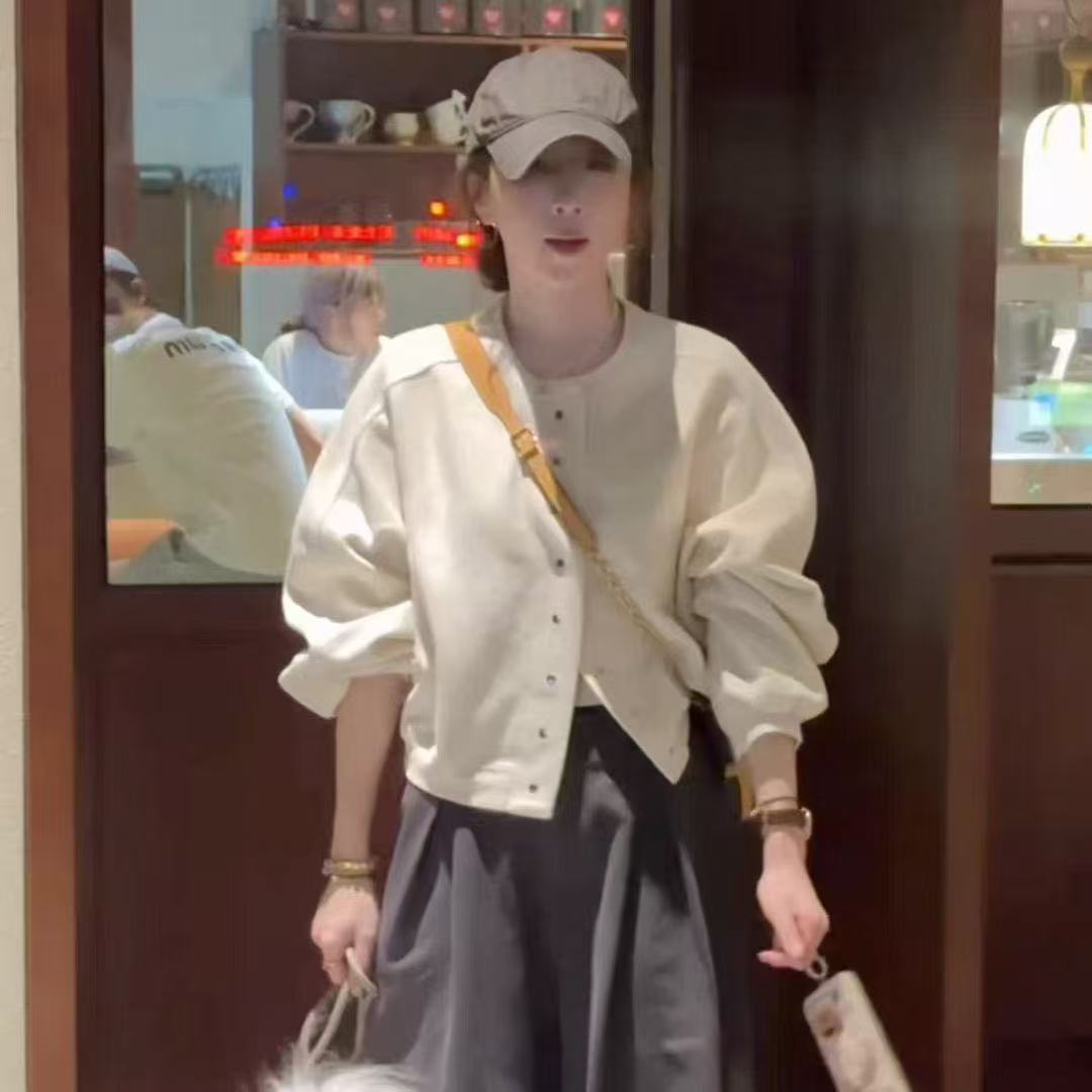 2025秋季新款韩版时尚短款圆领外套女宽松百搭休闲开衫棒球服上衣