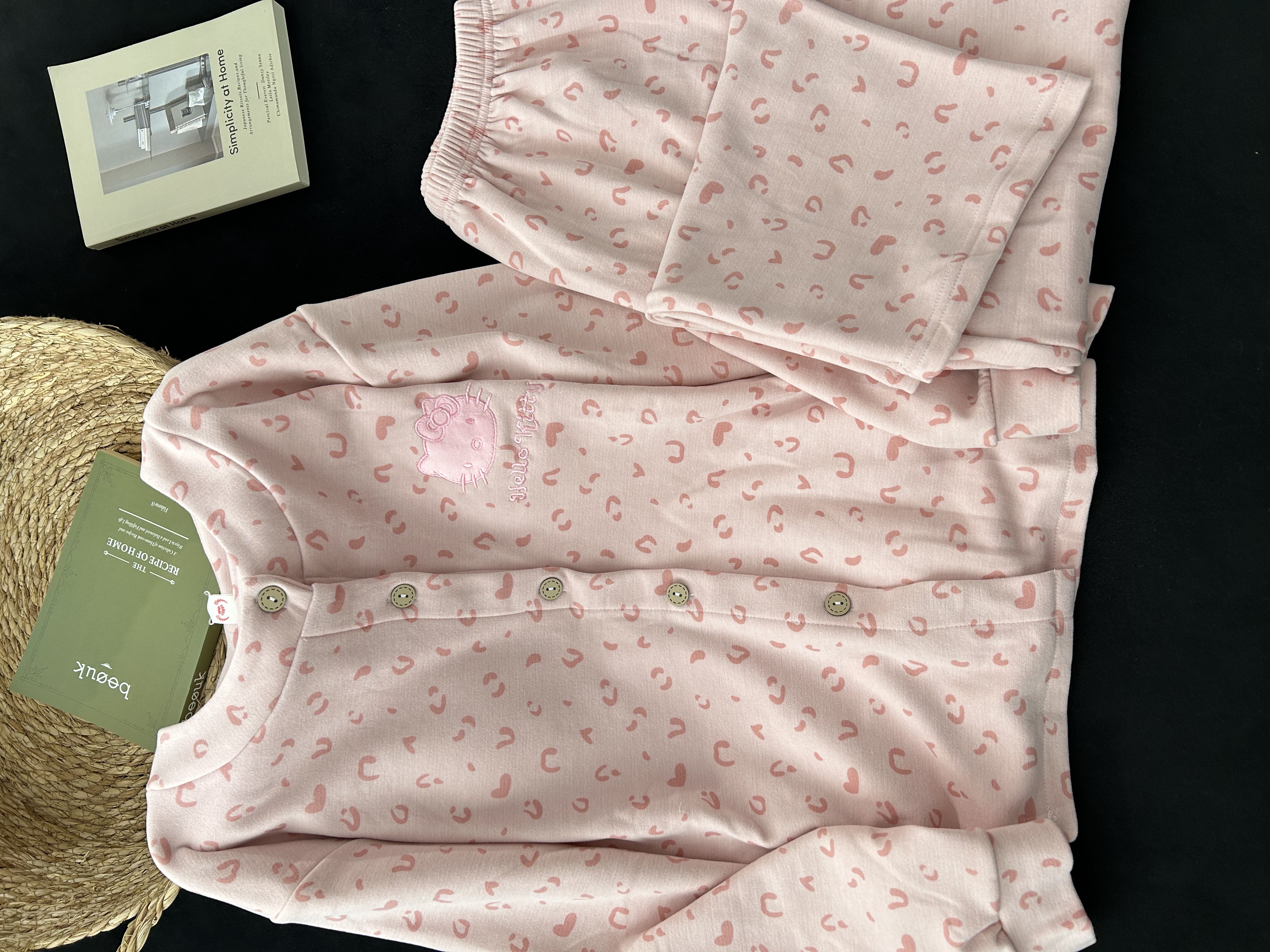 甜系豹纹Kitty猫少女睡衣德绒秋冬保暖带胸垫圆领开衫家居服套装