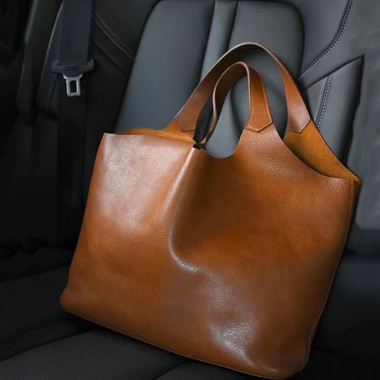 棕色软皮大容量托特包包女2025新款轻奢小众高级感平板电脑公文包