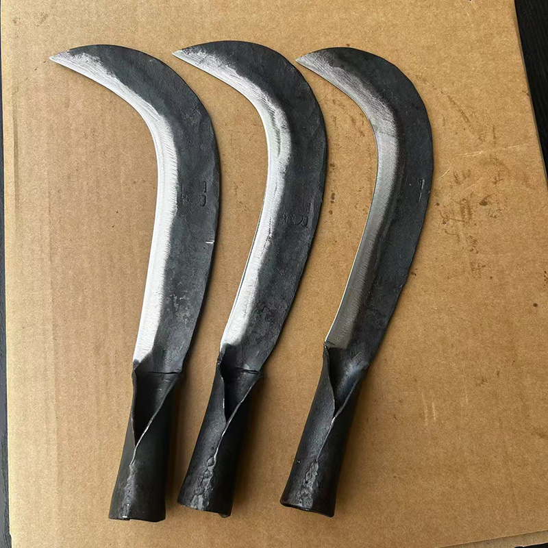 广西仙湖刀具弹簧钢纯手工锻打锋利镰刀割草砍柴一体砍树修枝竹子