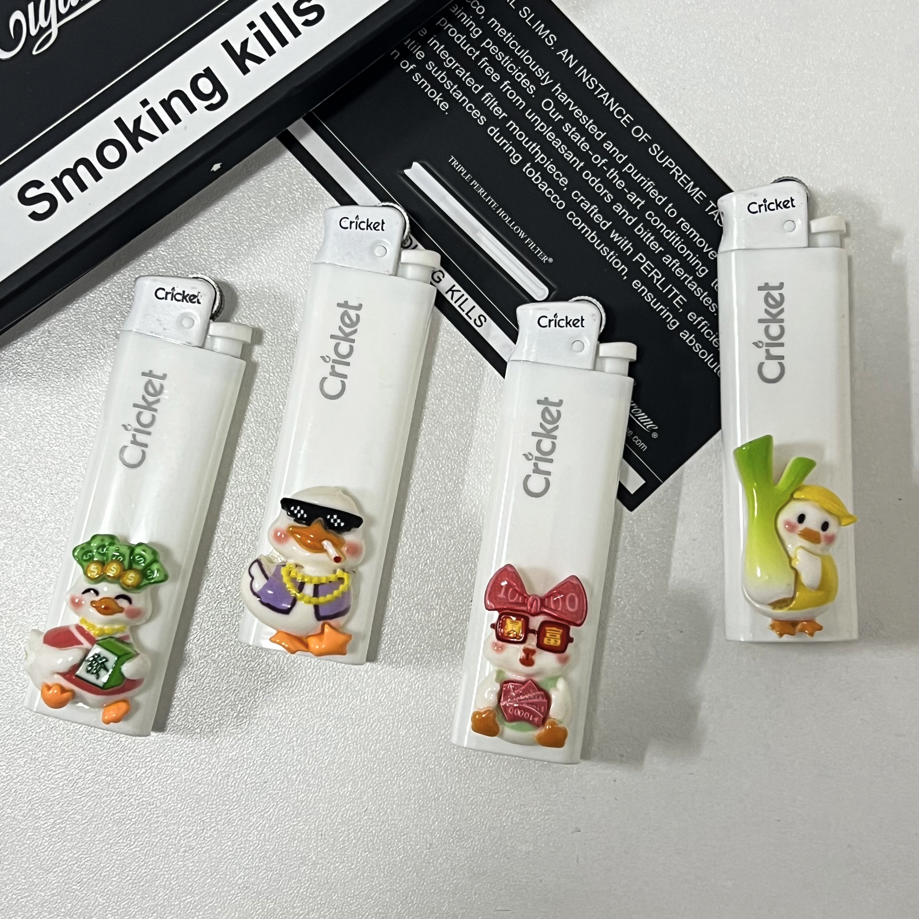 草蜢cricket原创diy可爱风砂轮打火机送男女生礼物小鸭子白色礼盒