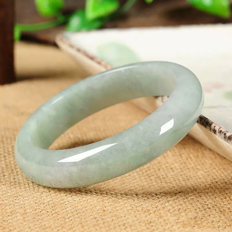 源头厂家 绿色飘花女款手镯时尚百搭女士镯子国风