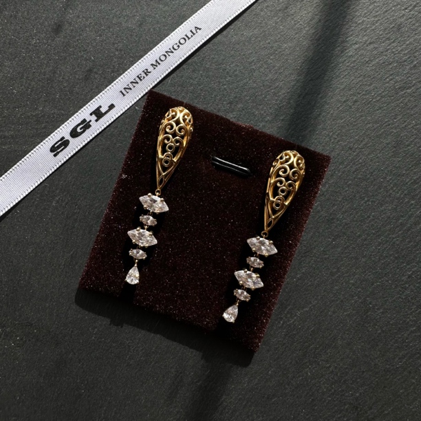 铜合金耳饰 摇曳的波斯光法式耳钉