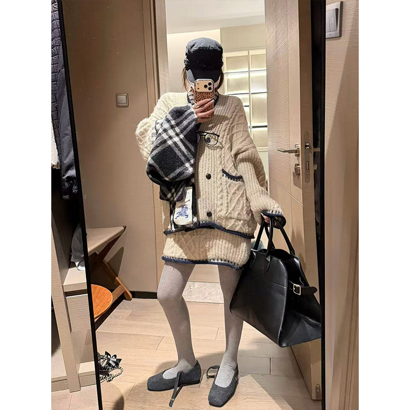 慵懒风复古撞色长袖毛针织衫女冬季新款高腰休闲半身裙套装26558