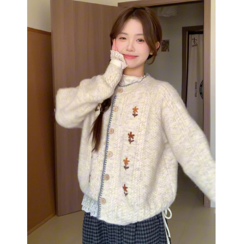日系软糯高级感圆领花朵刺绣开衫毛衣外套女秋冬款慵懒风穿搭上衣