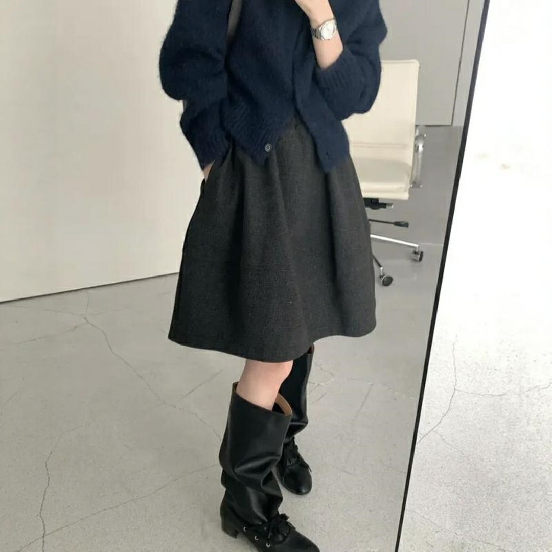 大码冬季款深灰色高腰遮肉显瘦半身裙女梨形身材百搭毛呢花苞中裙