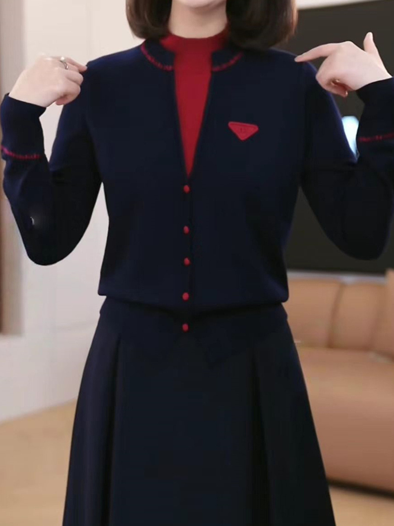 秋冬新款宽松显瘦毛衣打底衫减龄假两件毛针织衫上衣圆领针织衫女