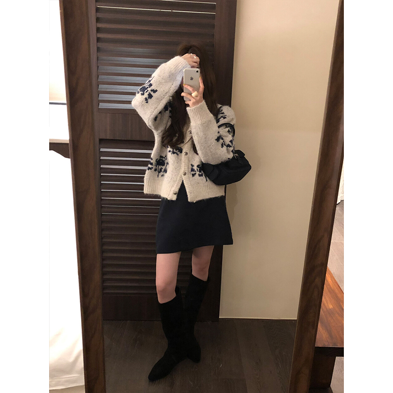 复古印花通勤软糯针织开衫女冬季新款高腰休闲半身裙两件套26458