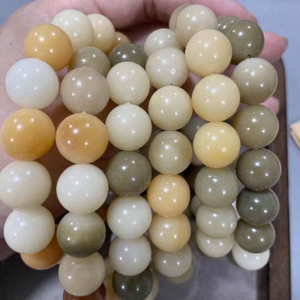 P935 多宝菩提卡1.3 圆珠单圈手串(多样性发其一）
