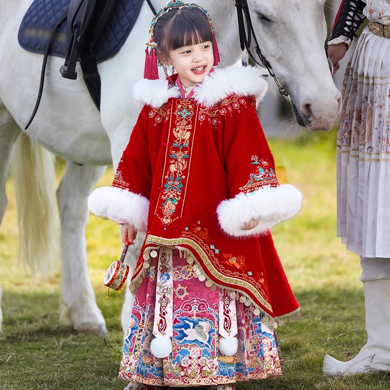 【马踏春晖】加绒加厚女童斗篷外套2026马年拜年服新过年儿童汉服