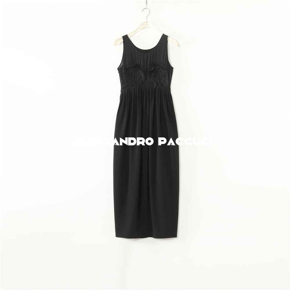 AP洛哥53061LL【黑标系列】日本进口三醋酯黑玫瑰打褶气质连衣裙