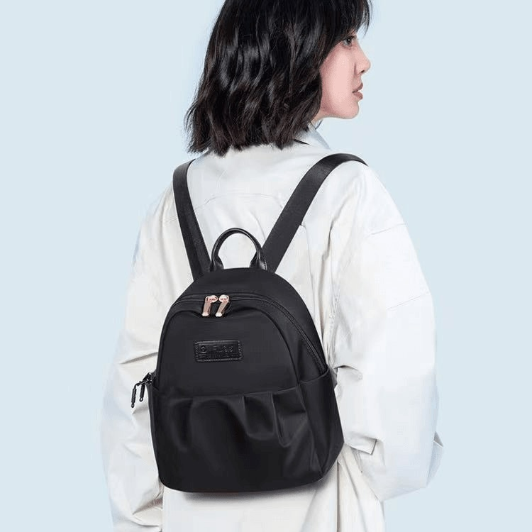 《霞姐服饰》小双肩包女时尚高级感旅游牛津布背包轻便逛街女包包