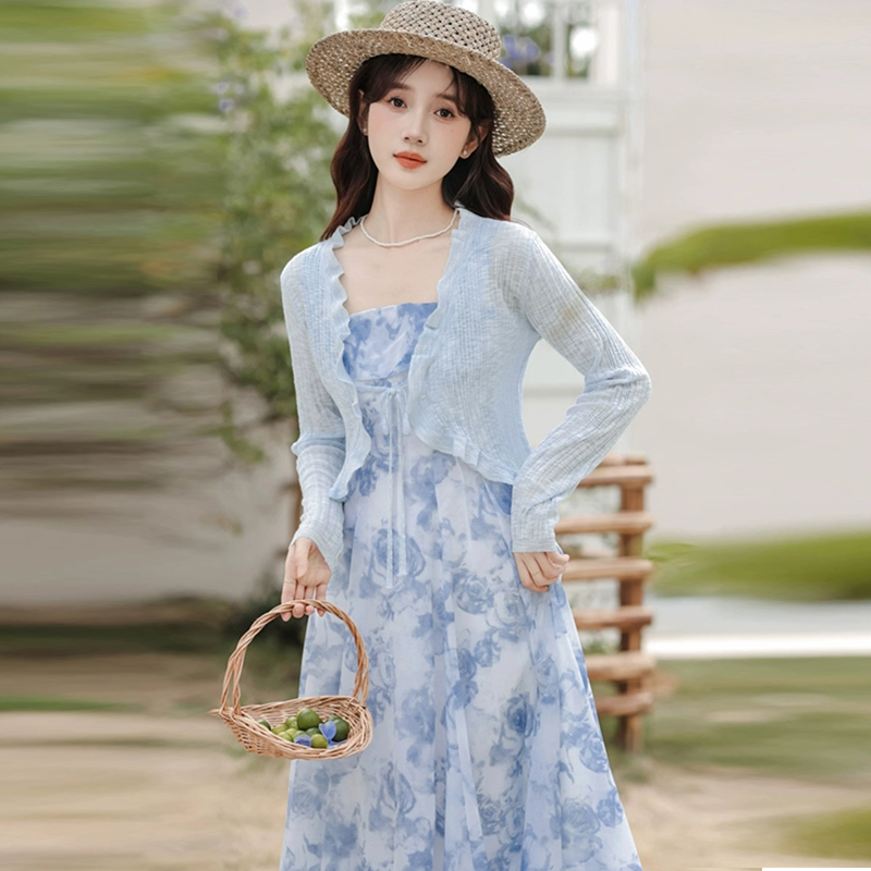 【两件套】2025新款防晒开衫搭配吊带连衣裙仙气超仙森系裙子女1140