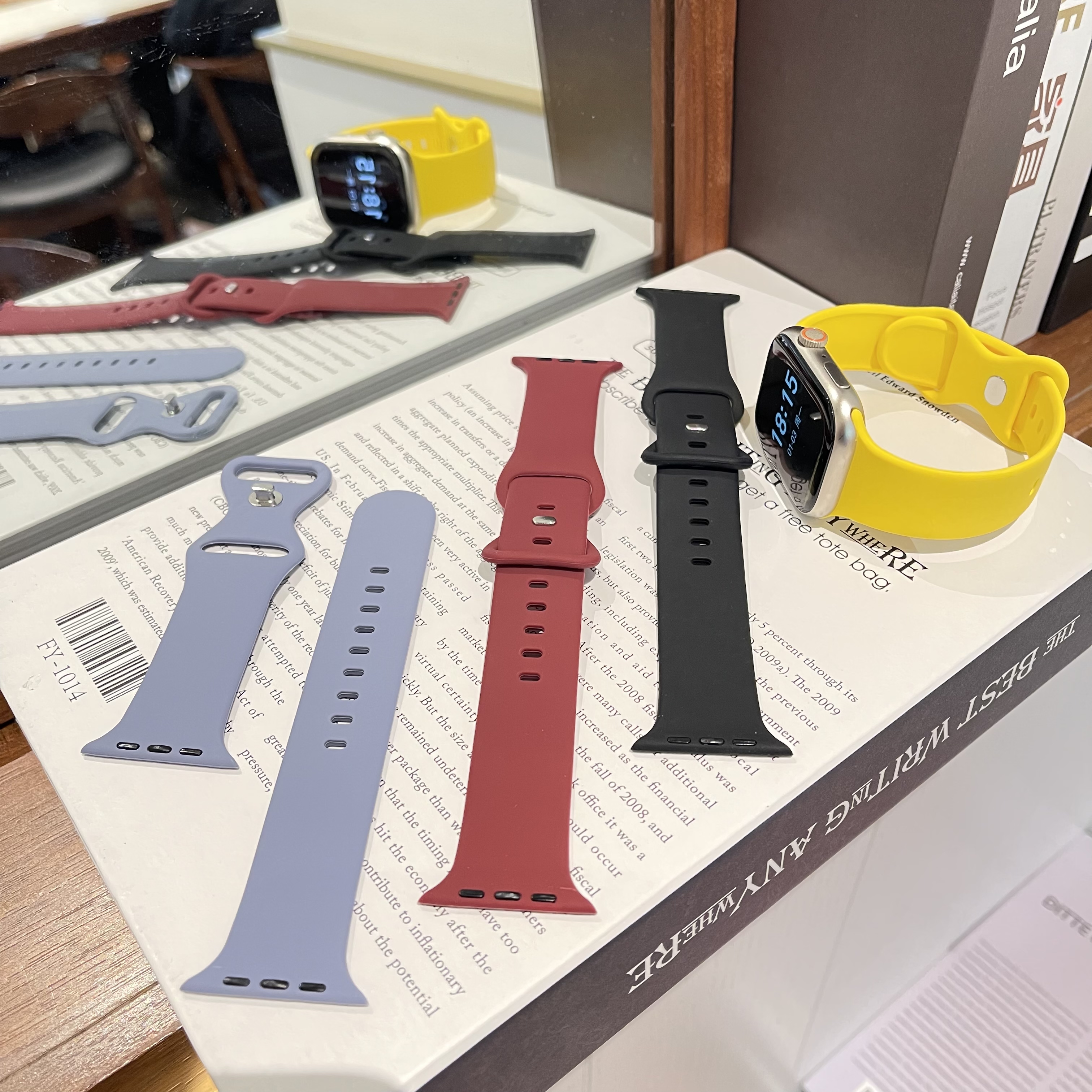 适用iwatch表带applewatch8苹果S11/10/9/2手表带蝴蝶扣硅胶5/6se