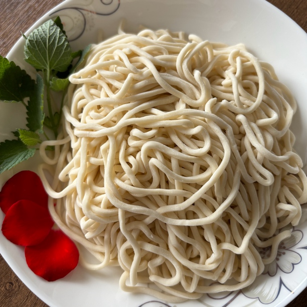 筋格剁椒面条Q弹麦香浓郁炸酱面重庆小面拌面鲜面条烩面河南烩面