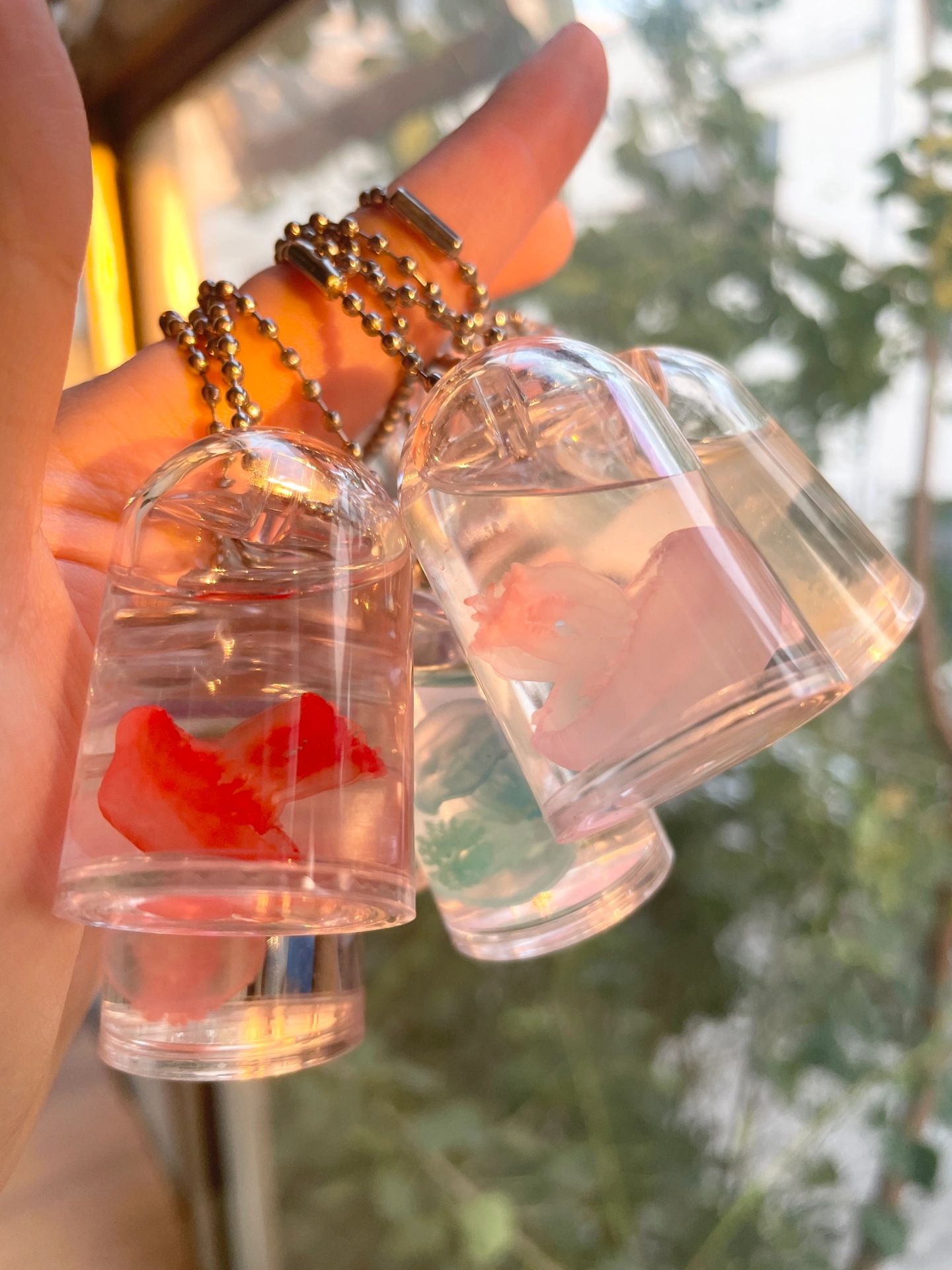 真水母标本水母钥匙扣海洋生物赤月水母标本塑料女生治愈挂饰装饰