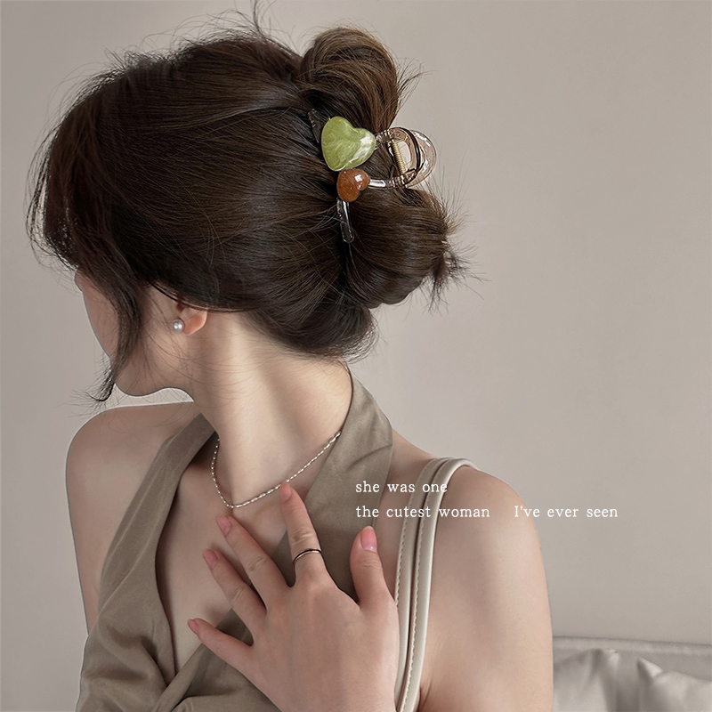 果冻色爱心抓夹女高级感2025新款鲨鱼夹发卡甜美夹子头饰发夹发饰