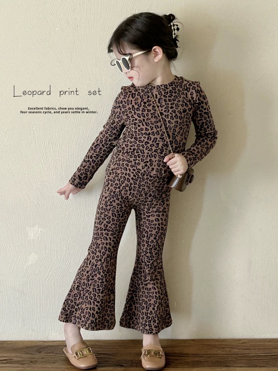 女童秋装套装2025新款儿童装时髦洋气春秋女宝宝豹纹喇叭裤两件套