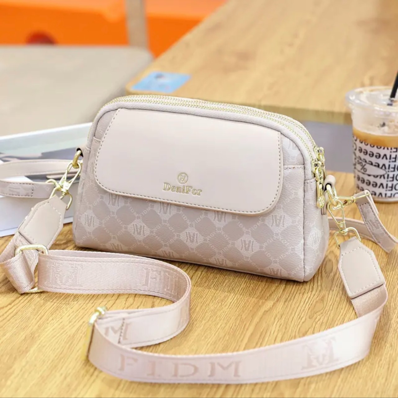 【当天发货】2025新款百搭网红爆款双层口袋手提单肩斜挎女包复古风