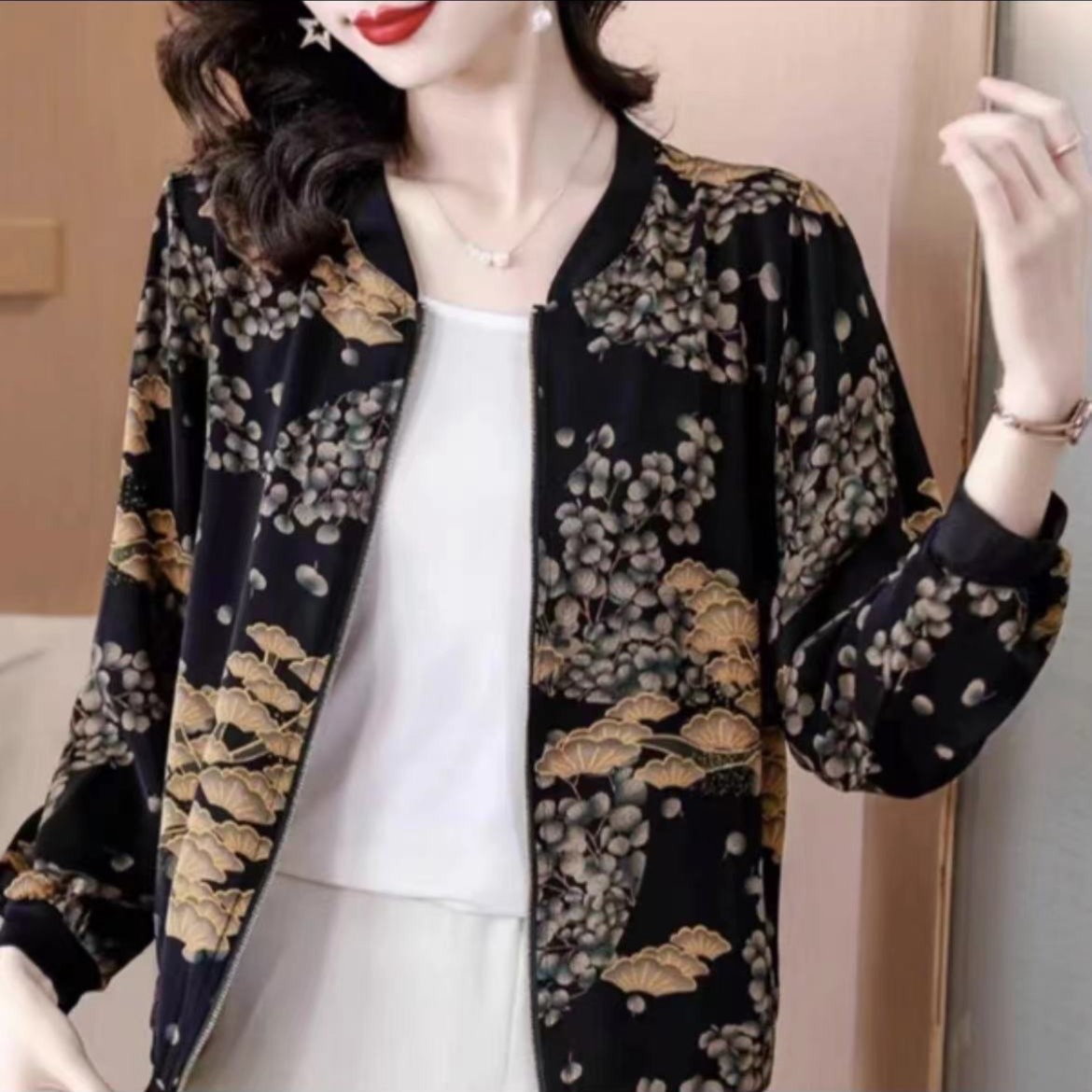 中老年女士妈妈装早秋单层薄款外套夹克衫时尚洋气减龄棒球夹克式