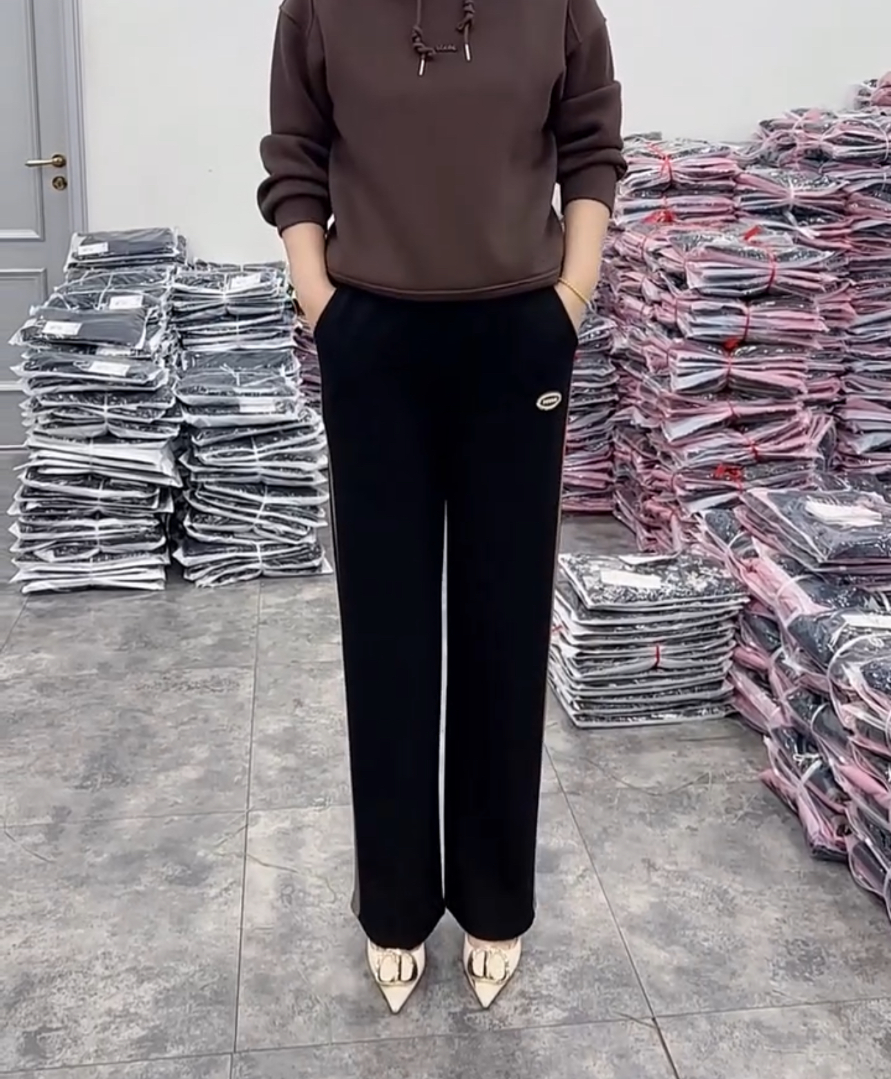 大码洋气气质百搭时尚显瘦减龄休闲宽松松紧腰微喇裤