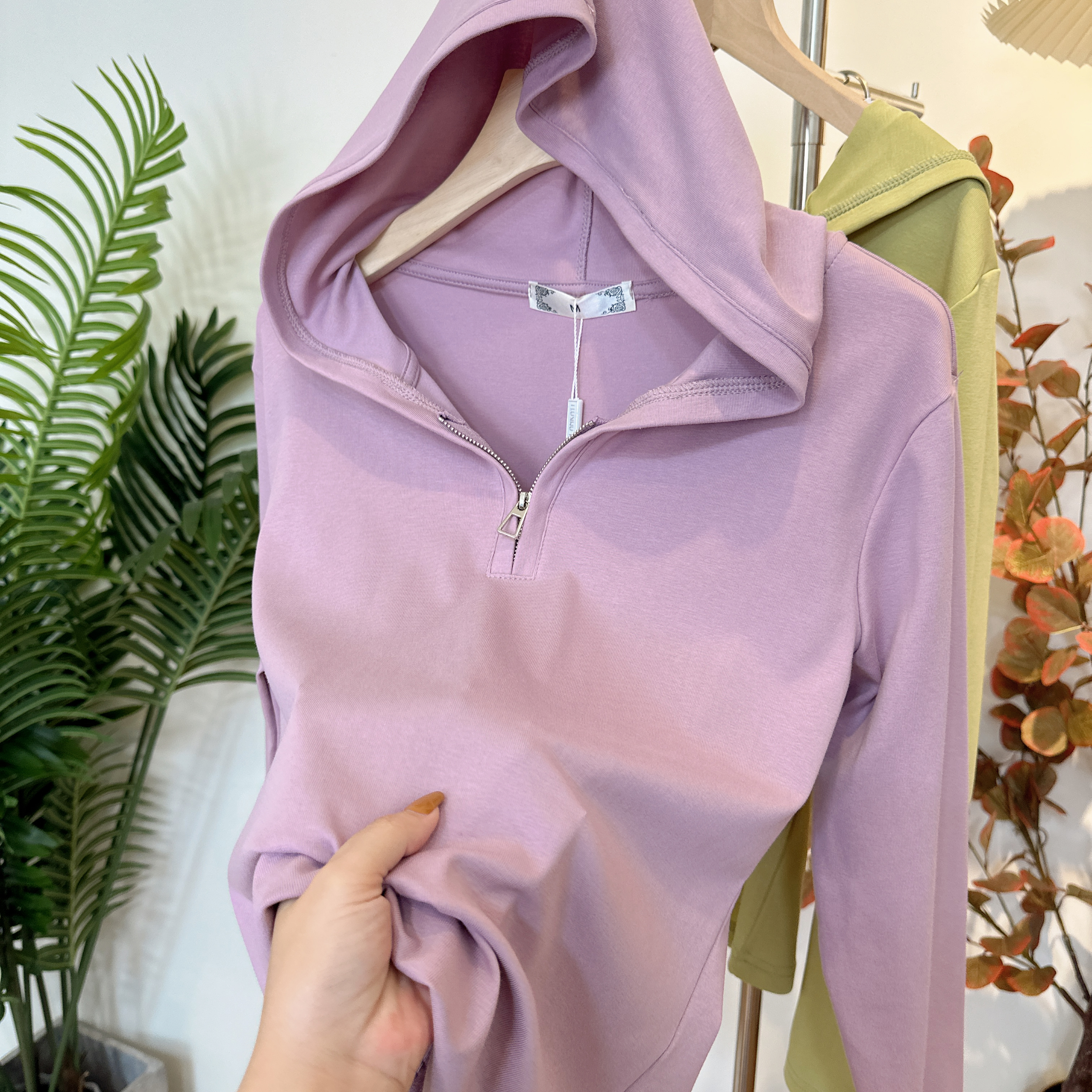 蓝卡缇春季连帽长袖T恤时尚休闲宽松纯色