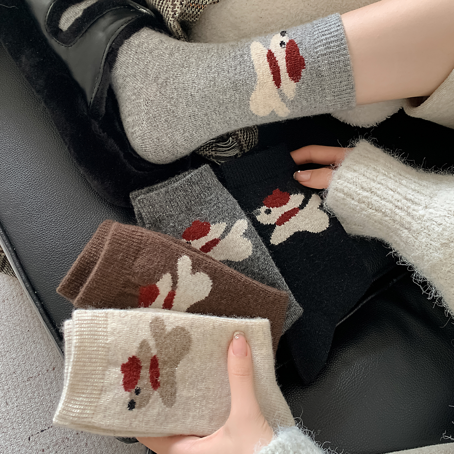 杭臻羊毛可爱小狗袜子女中筒袜秋冬季加厚加绒保暖冬天长袜堆堆袜