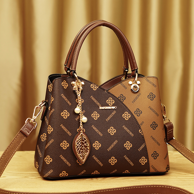 包包2026新款气质手提包轻奢女包大气春夏大容量推荐包单肩斜挎包