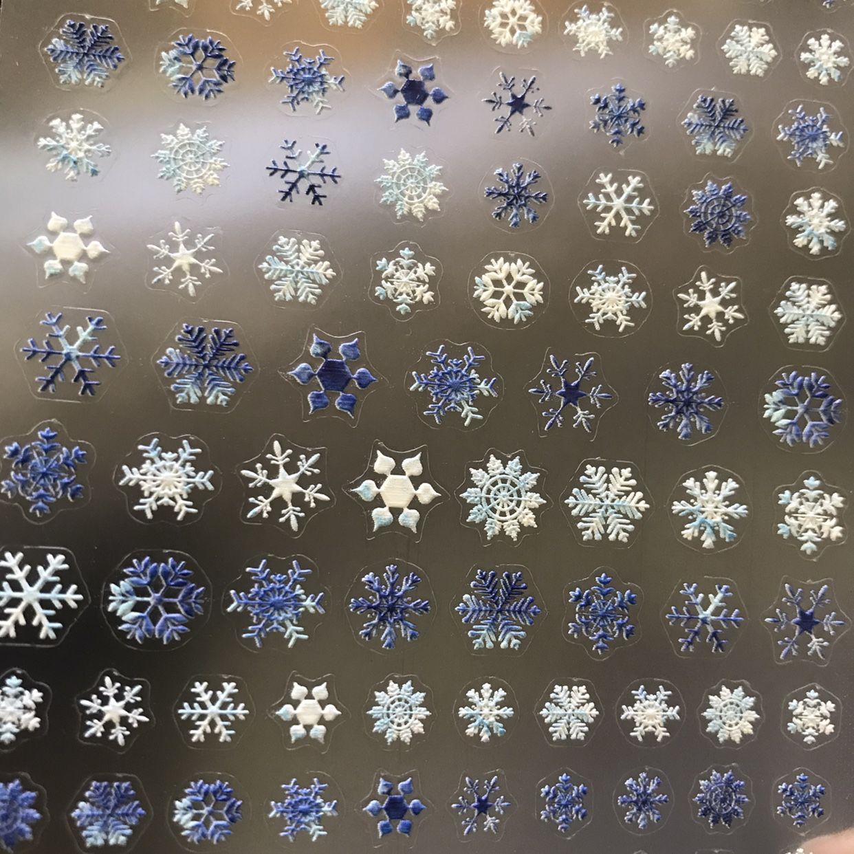 渐变蓝色雪花美甲贴纸浮雕氛围日系背胶贴纸冬季新款指甲贴纸装饰