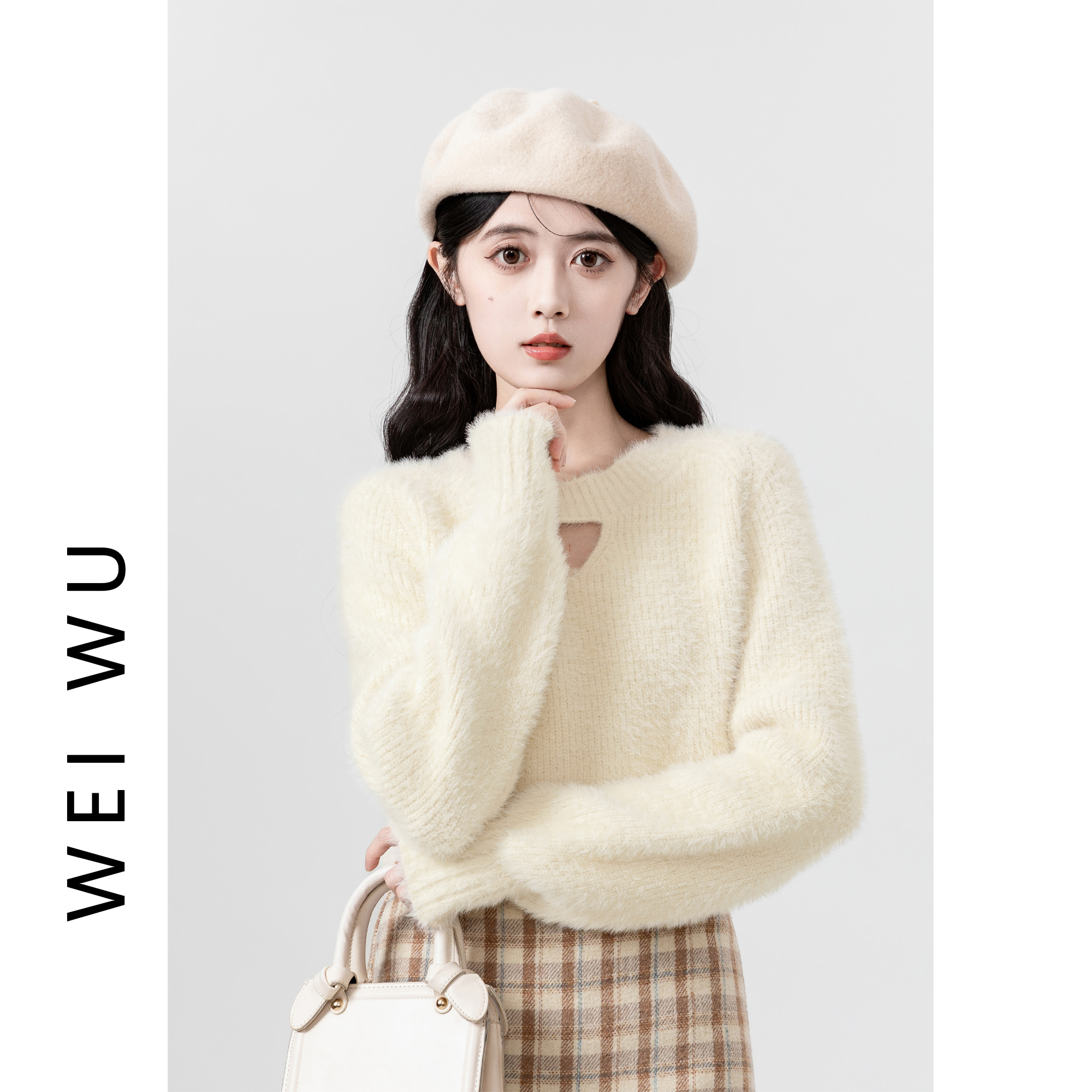 小香风挂脖毛衣女秋冬2025新款温柔风软糯加厚软毛针织衫短上衣