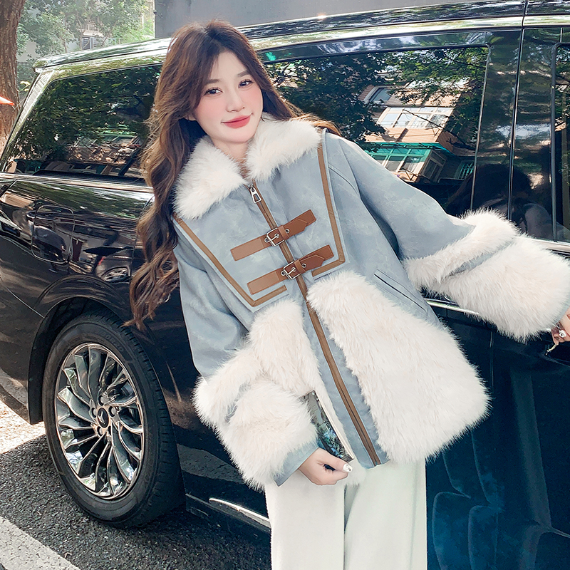 设计感牛仔拼接毛绒外套女冬2025新款小个子时髦保暖派克服厚棉衣