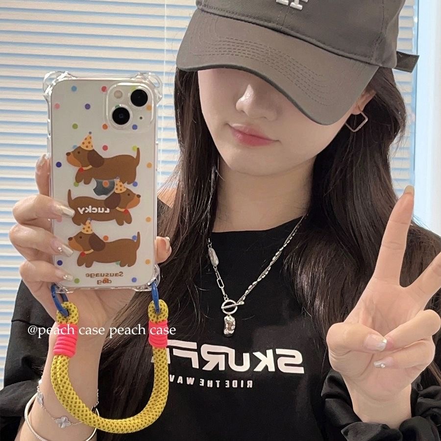 卡通波点腊肠狗12苹果14promax手机壳iPhone15pro透明14pro手绳13