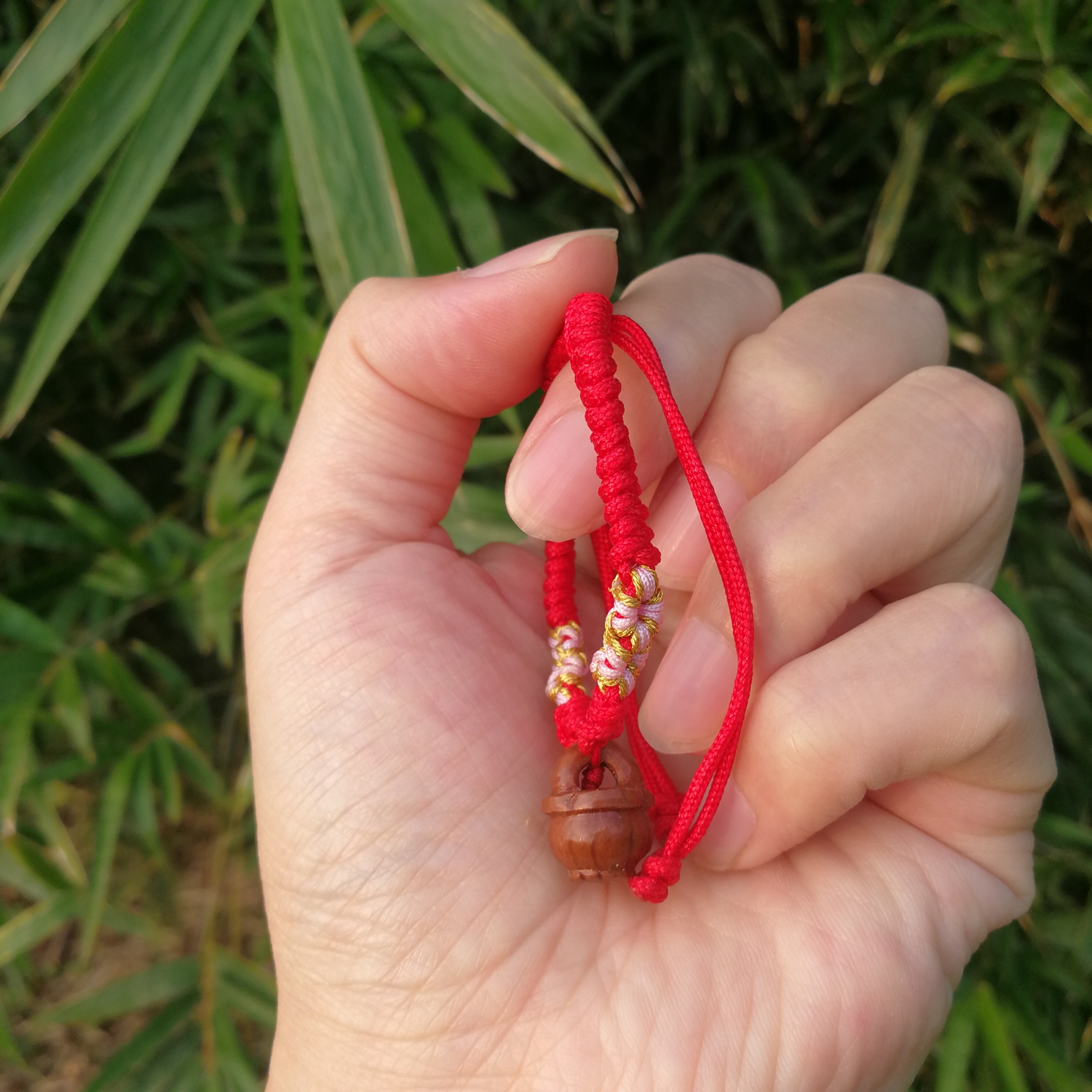 野生桃核手工雕刻平边沿桃篮红绳手绳脚绳宝宝满月儿童百天五彩生