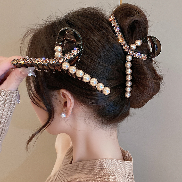 2024新款高级感闪钻大号抓夹轻奢百搭鲨鱼夹后脑勺盘发夹发卡韩版