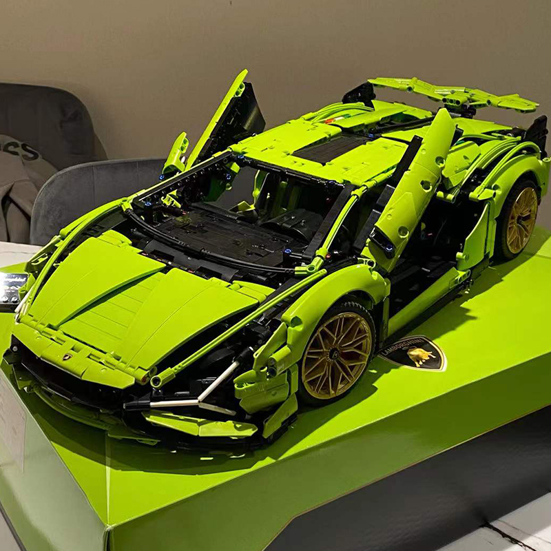 1:8兰博基尼大绿牛3696颗粒成人高难度大型积木拼装玩具礼物