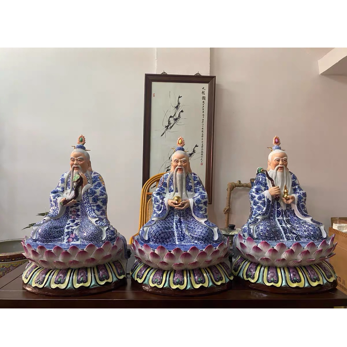 青花款三清老祖景德镇陶瓷坐莲三清元始天尊道德天尊灵宝天尊摆件