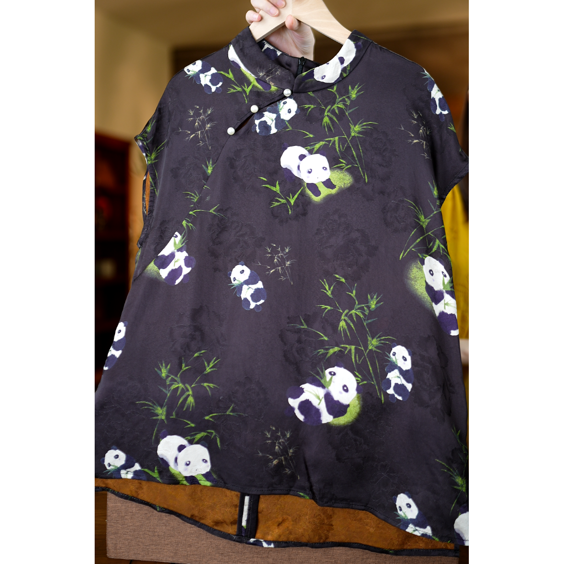 醉揽月<<非遗美学>>1300香云纱新中式复古熊猫印花时尚上衣