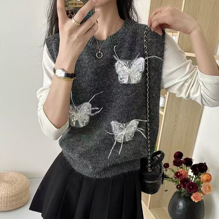 学院风穿搭浅灰色圆领马甲女春季新款超好看时髦洋气蝴蝶设计上衣