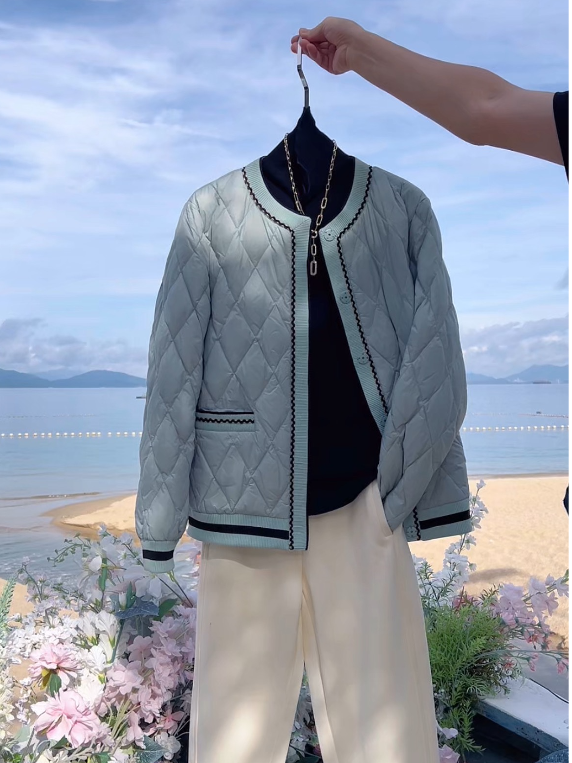 秋冬保暖厚款圆领冬季菱格小香风时尚时尚百搭秋冬拼接羽绒服