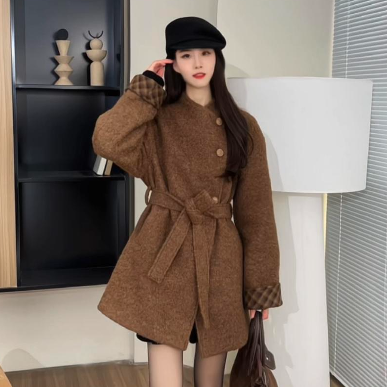 秋冬厚呢子甜妹小个子高级设计感圈圈绒短款羽绒大衣女