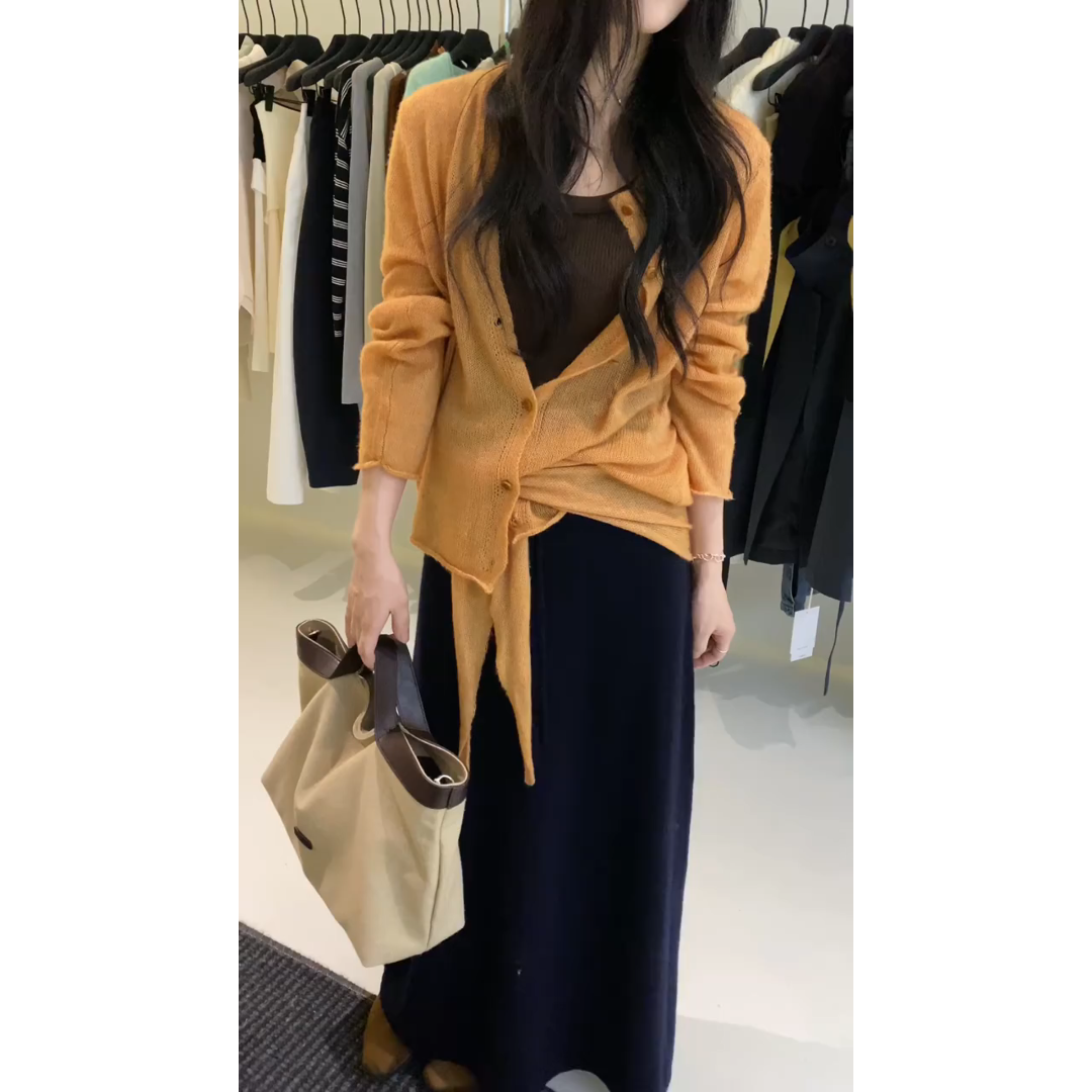 橘色薄款针织开衫女咖色小吊带上衣秋季黑色半身裙长裙