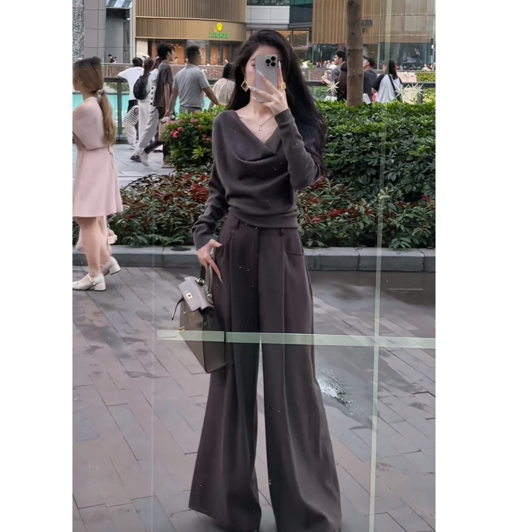 早秋穿搭一整套女宽松荡领高级感长袖针织衫休闲百搭长裤两件套