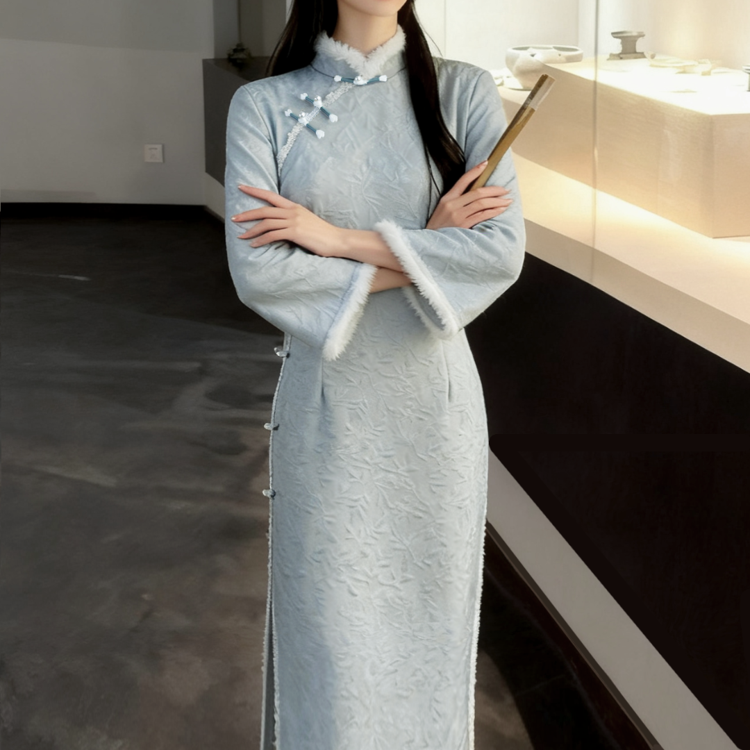 俏娘鱼蓝色复古新中式倒大袖旗袍女2025冬新款保暖毛绒领上班可穿